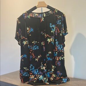 Worthington Black Floral Graphic Blouse Short Sleeve Relaxed